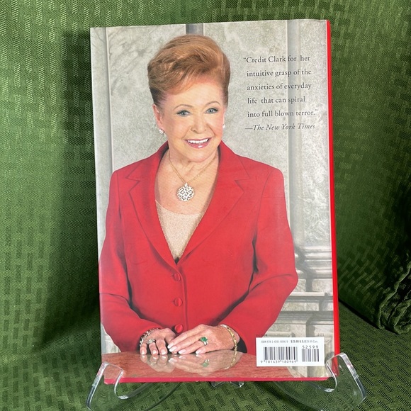 I'll Walk Alone by Mary Higgins Clark (2011, Hardcover) 1st edition - Picture 2 of 6